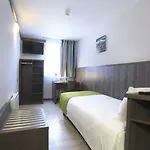 Brit Hotel