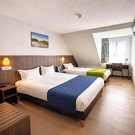 Brit Hotel
